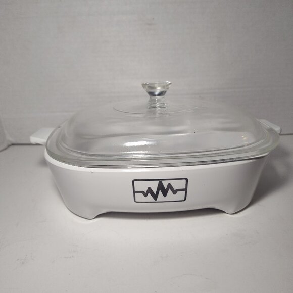 Corning Ware Brown ’N Sear 1.5 Qt Casserole w/ Pyrex Lid –Looks Unused RARE LINE - Picture 1 of 12